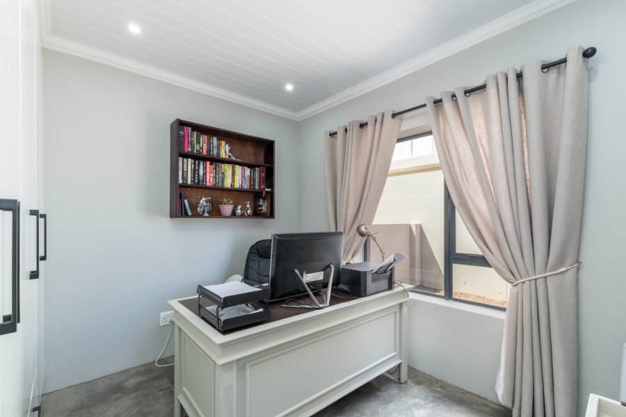 3 Bedroom Property for Sale in Le Grand Golf Estate Western Cape